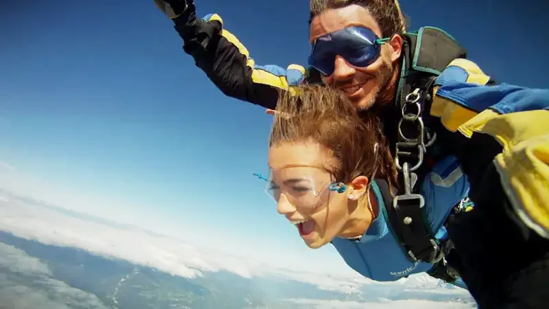 Tandem Skydiving in Central Switzerland