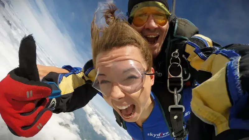 Basic Tandem Skydive from an Airplane in Eastern Switzerland